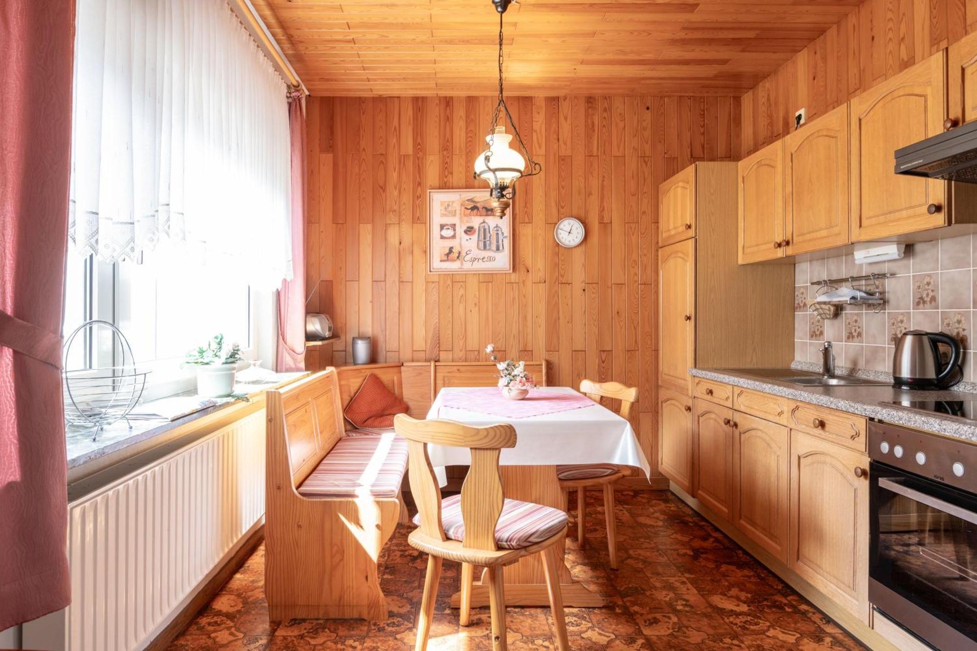 Ferienwohnungen Engelmann, 35107 Holtland Exteriör bild